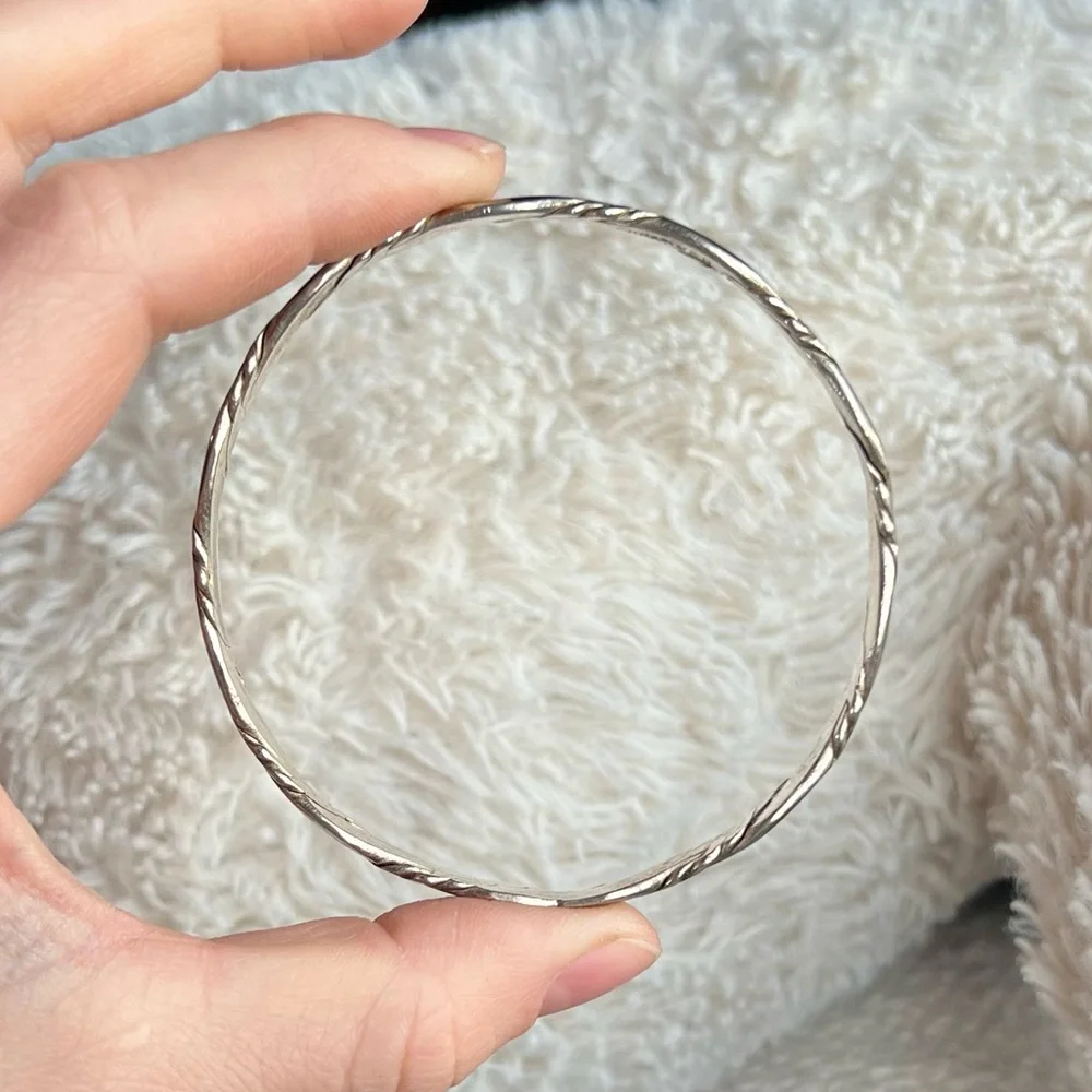 Vtg Sterling Silver Bangle Bracelet - Picture 4 of 4